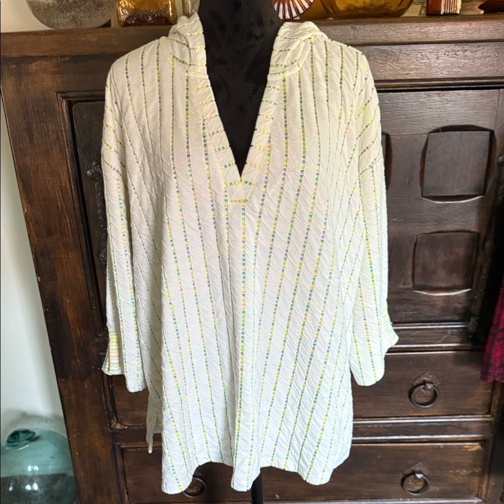 Plus Size Isaac Mizrahi Live! Novelty Knit Relaxed Fit 3/4-Sleeve Pullover - Picture 3 of 11